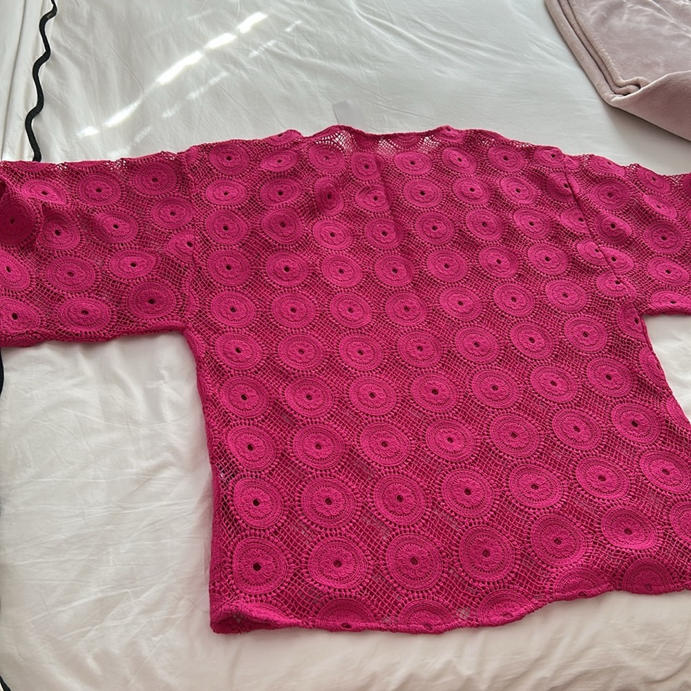 Elegant Pink Crochet Beach Cover Up
STUNNING